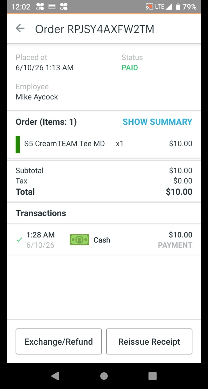 Order detail screen showing the Exchange/Refund button.